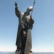 La Statua di Papa Paolo VI
